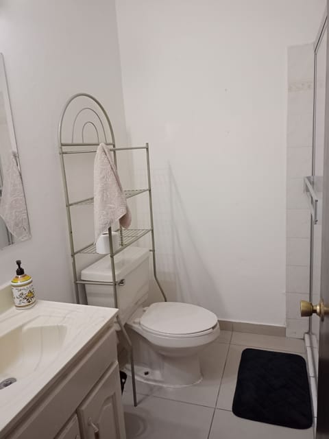 Combined shower/tub, hair dryer, towels, soap