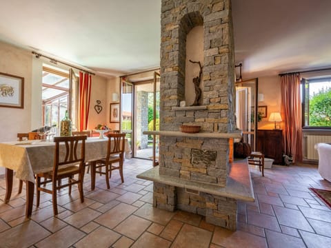 Furniture, Table, Picture Frame, Plant, Chair, Houseplant, Window, Wood, Interior Design, Lighting