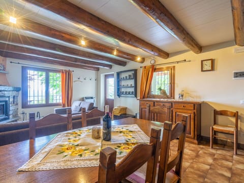 Table, Property, Furniture, Chair, Wood, Lighting, Interior Design, Tableware, Architecture, Window