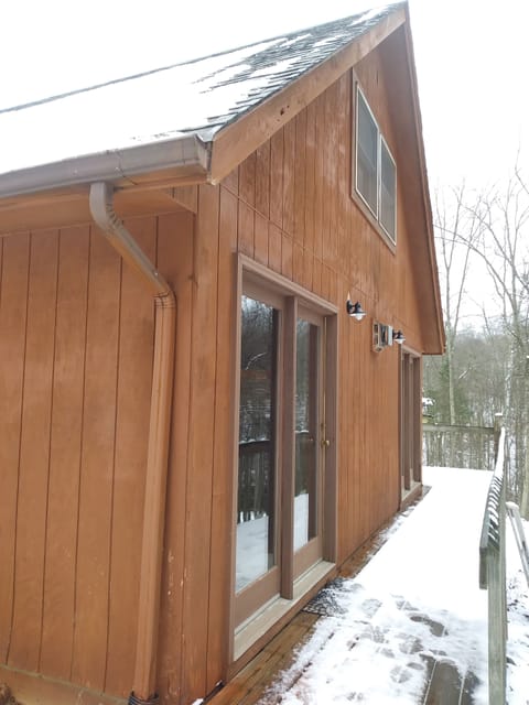 Cozy up in the cabin in winter ❄️❄️