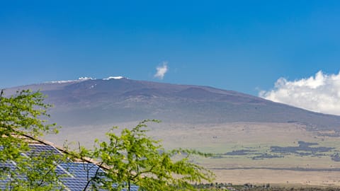 Beautiful Mauna Kea mountain