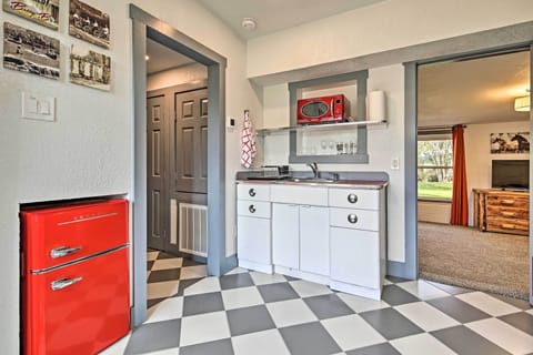 Kitchen | Coffee Maker | Spices