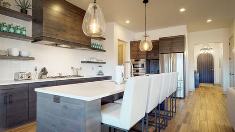 Deluxe kitchen with island seating for 5 people
