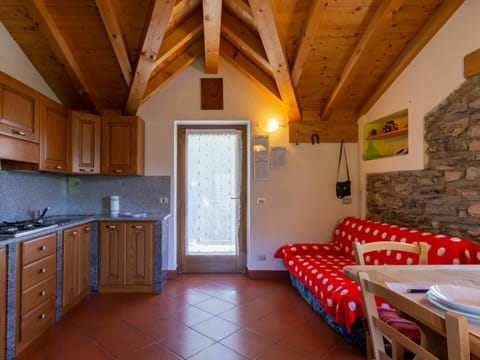 Furniture, Property, Cabinetry, Building, Table, Wood, Window, Interior Design, Countertop, Architecture