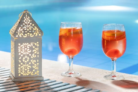 Refreshing chilled %26amp%3B sparkling to enjoy around pool