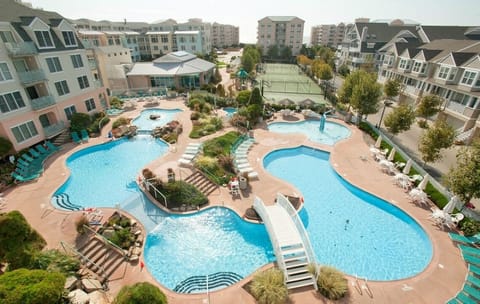 Indoor pool, outdoor pool