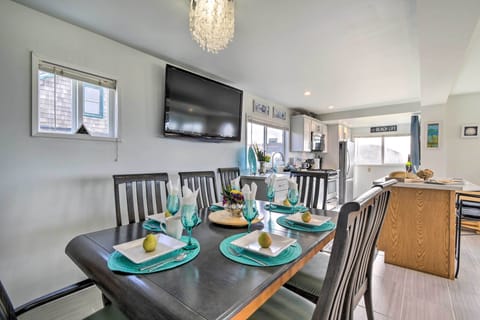 Dining Space | Dishware/Flatware | 1st Floor