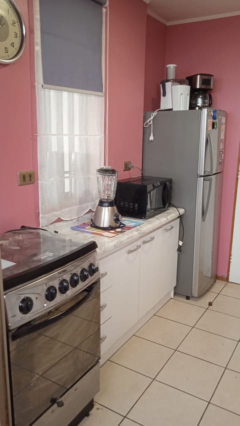 Fridge, microwave, oven, coffee/tea maker