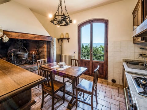 Table, Furniture, Wood, Chair, Building, Interior Design, Floor, Flooring, Window, Wood Stain