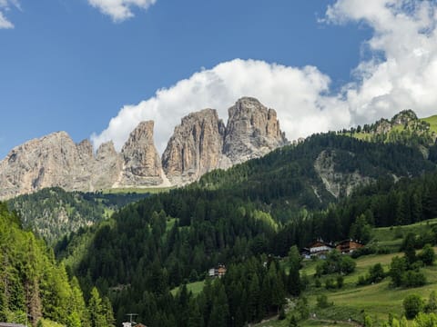 Mountain, Mountainous Landforms, Nature, Hill, Mountain Range, Natural Landscape, Highland, Landscape, Hill Station, Valley