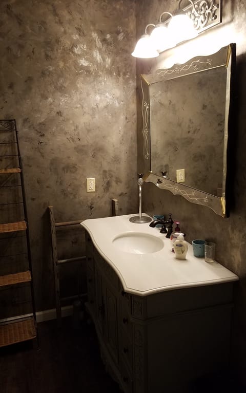 Combined shower/tub, hair dryer, towels, soap