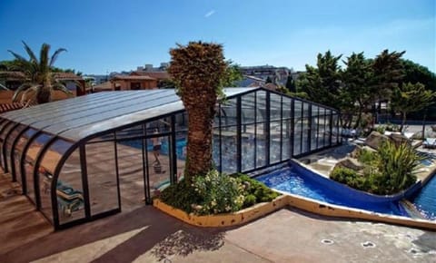 Indoor pool, outdoor pool