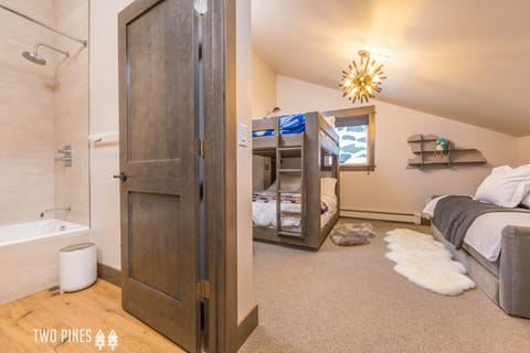 Bunk Room with Full/Full Bunk Bed, Twin Daybed and Twin Trundle Bed