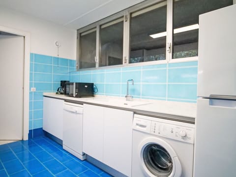 Major Appliance, Flooring, Washing Machine, Floor, Interior Design, Kitchen, Countertop, Ceiling, Kitchen Appliance, Room