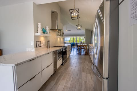 Main Level | Kitchen