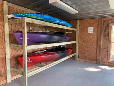 Paddle board and Kayaks available
