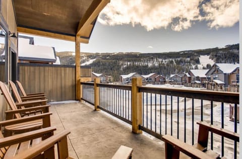 Balcony - 4 Bedroom - River Run Town Homes