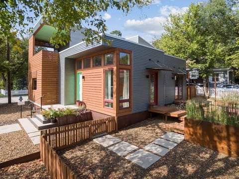This mid-century inspired, architecturally stunning home was custom built in 2013 by locally based Skiles Architecture, becoming a rare mid century styled house with every bit of curb appeal. Come stay in one of Fayetteville's most coveted homes.