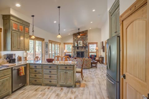 Monarch Cottage Kitchen/Living View