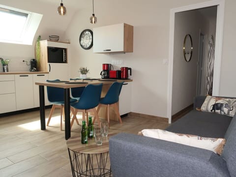 Furniture, Property, Table, Cabinetry, Wood, Lighting, Interior Design, Building, Floor