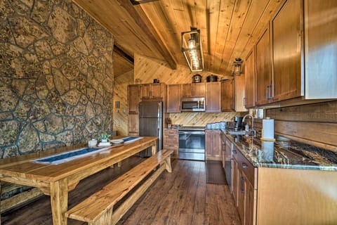 Kitchen | Cooking Basics | Dishware & Flatware