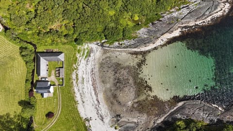 Ellary Farm, beach and sand bank from above
