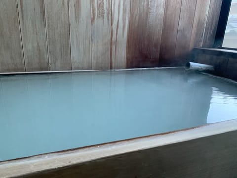 Owakudani hot spring cypress bath for 2 people