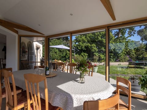 Plant, Table, Furniture, Property, Chair, Shade, Lighting, Interior Design, Wood, Real Estate