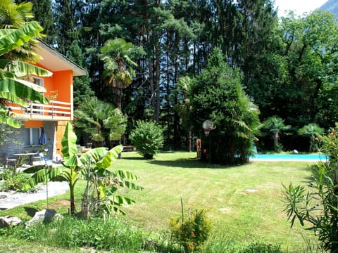 Property, House, Natural Landscape, Yard, Garden, Tree, Cottage, Botany, Grass, Backyard