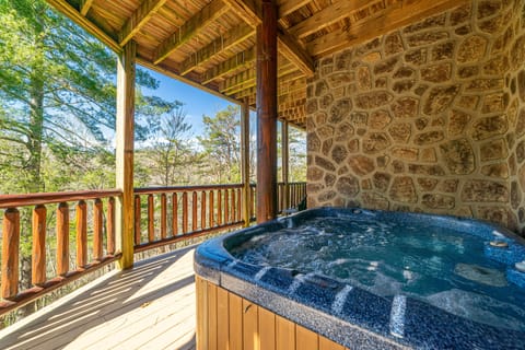 Relaxing hot tub lower deck