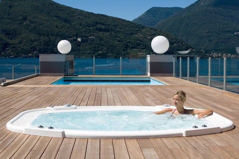 Relax in the jacuzzi