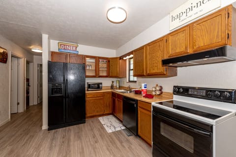 Another look at the Kitchen space