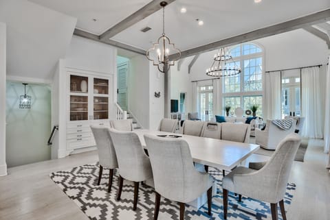 Second Floor: Dining