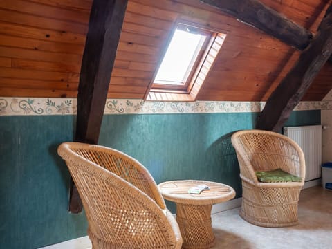 Property, Furniture, Wood, Chair, Interior Design, Building, Outdoor Furniture, Hardwood, Tints And Shades, Wicker