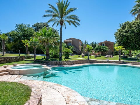 Water, Plant, Property, Sky, Azure, Tree, Nature, Swimming Pool, Botany, Building