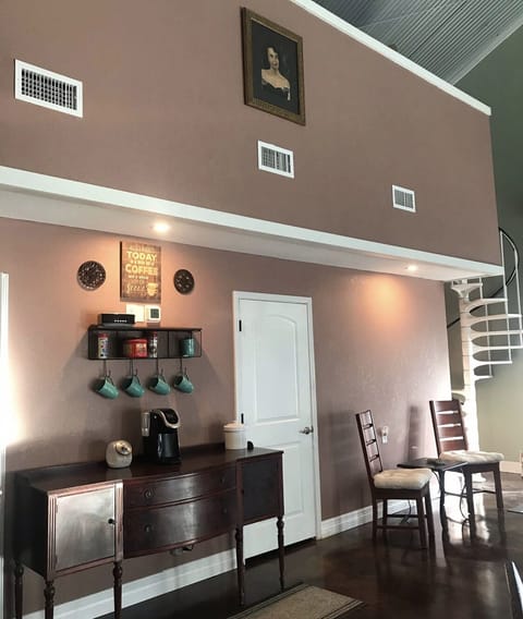 The coffee bar has a traditional Mister Coffee or use the Keurig Coffee Maker