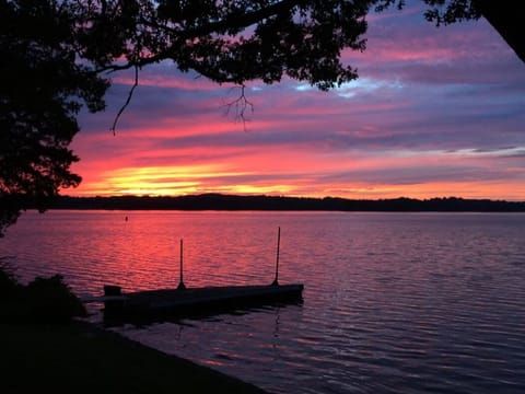 Enjoy beautiful sunsets on Old Hickory Lake!