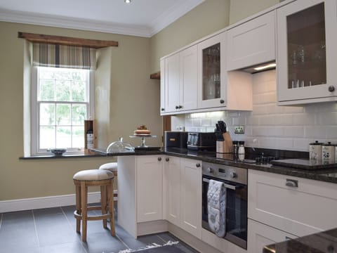 Kitchen | Swn-Y-Don, Llansteffan