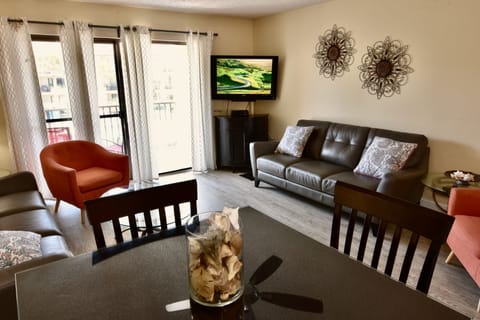 Living area | Smart TV, DVD player
