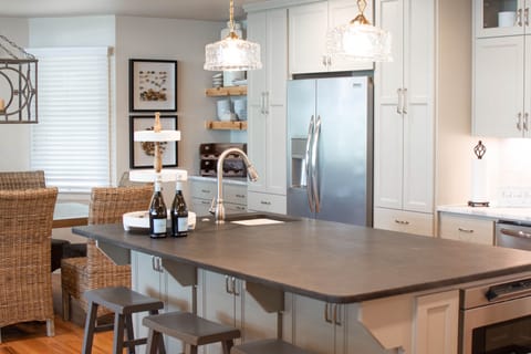 Prep sink in island with garbage disposal for many hands in the kitchen
