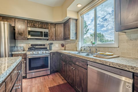 Modern kitchen with everything you need—even if you don’t want to cook.
