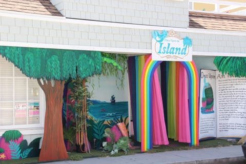 Balboa Island is loaded with unique little places, including this one for your "Mermaid-in-waiting"
