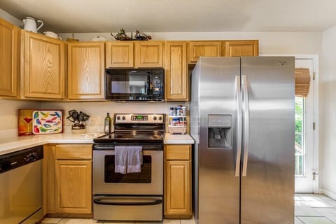 Stainless Steel Appliances with Electric Stove