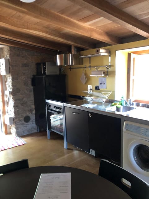 kitchen, stovetop and appliances