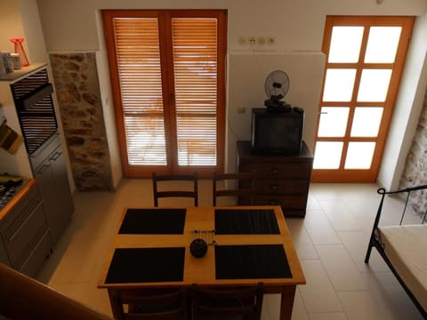 living room and dining room_kitchen