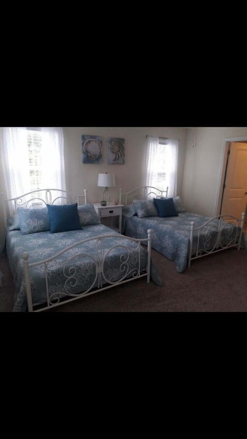 2 bedrooms, in-room safe, iron/ironing board, travel crib