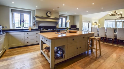 Kitchen, Grindstone Mill, Bolthole Retreats