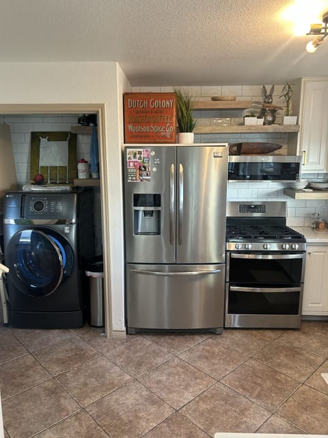 Full Kitchen with Frig, Range and Combo Washer/Dryer