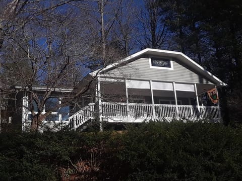 Beautiful private with a terrifc patio to relax on