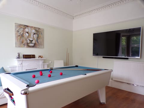 Games room with pool table